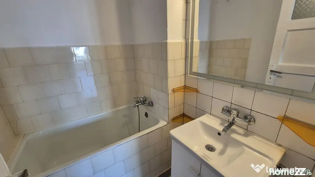Apartament cu 3 camere 60,15 mp - piata Romana - comision 0%
