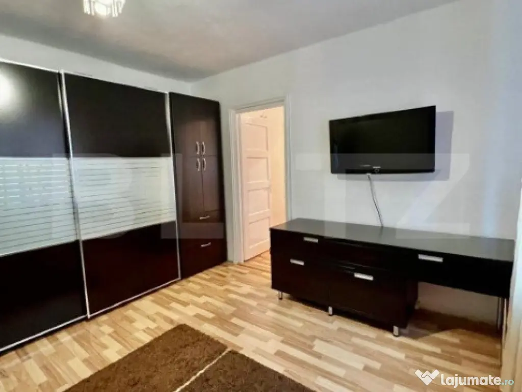 Apartament 2 camere semicentral, 41 mp, zona strazii Paris