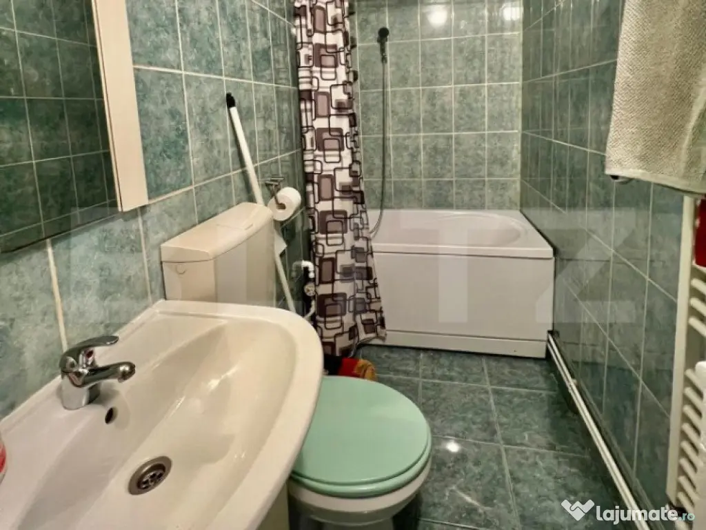 Apartament 2 camere semicentral, 41 mp, zona strazii Paris