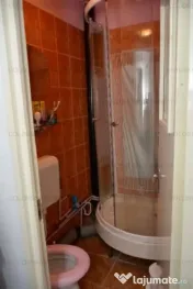 Apartament 4 camere,decomadat,2 bai - zona Tractorul