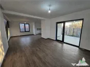 Vila lux 4 camere (dormitor parter) in Domnesti 