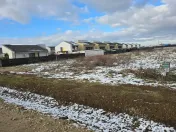 Teren intrav, langa Cart RIVIERA , 1 HA , utilitati , sosea 