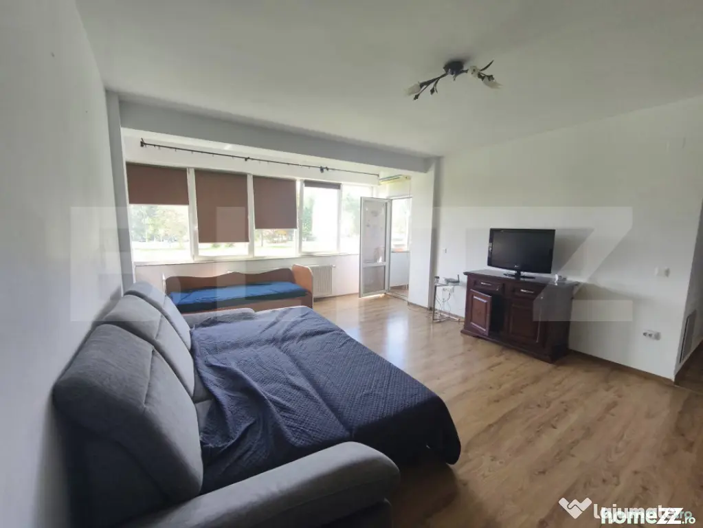 Apartament de inchiriat cu 2 camere, 80 mp, etaj intermediar
