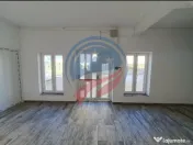 HALA PRODUCTIE DEPOZIT BIROURI CAZARE 2200 MP DIVERSE ACT... 