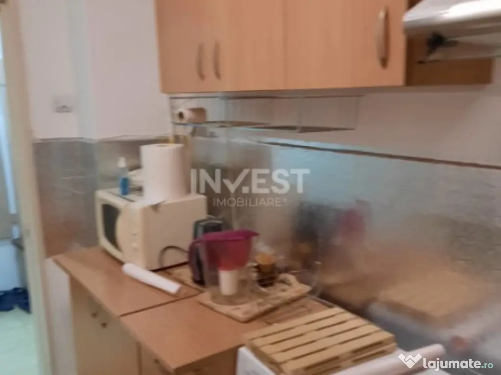 CENTRU-Hala Centrala- apartament 2 camere decomandat, etajul