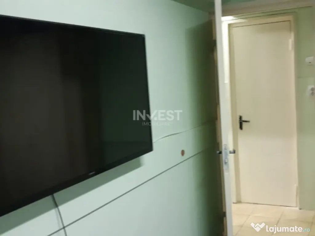 CENTRU-Hala Centrala- apartament 2 camere decomandat, etajul