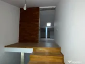 Casă Spațioasă cu 7 Camere, 242 mp Utili și 600 mp Teren 