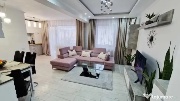 Apartament 3 camere zona Sub Cetate