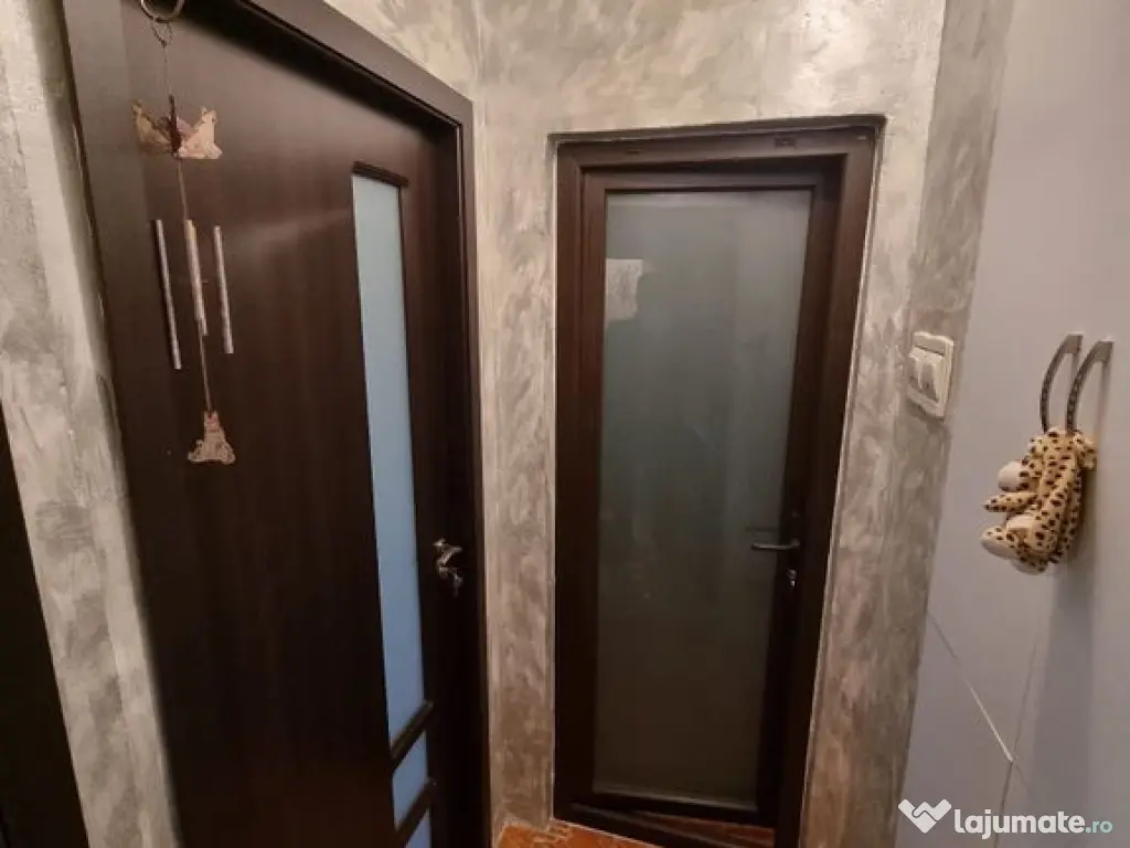 Central-apartament 2 camere cu gaze