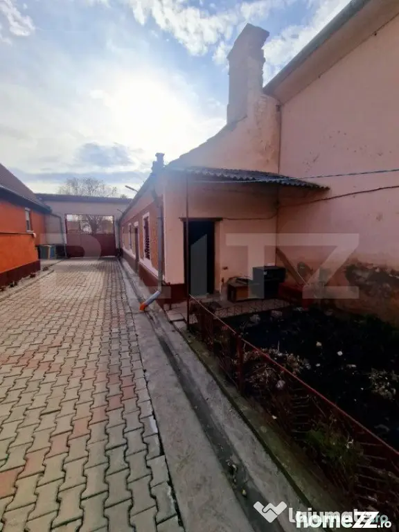 Casa familiala cu 4 camere, 2432 mp teren, Feldioara - Feldioara (Brasov)