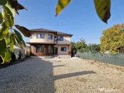 Single deosebit-Teren 1000 mp-Toate utilitatile 