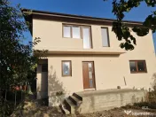 Single deosebit-Teren 1000 mp-Toate utilitatile 