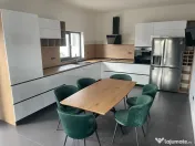 CASA PARTER+ETAJ ,VALU LUI TRAIAN, ZONA CENTRALA 
