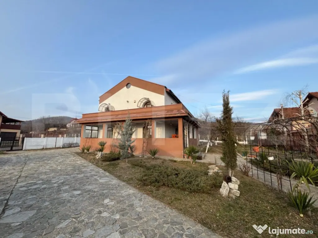 Casa Moderna in Aninoasa