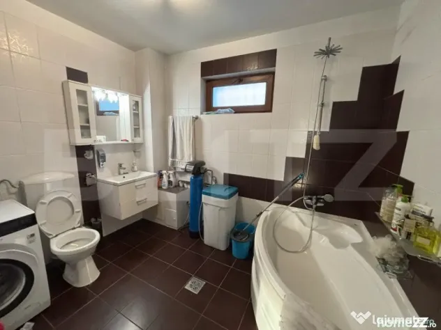 Casa Moderna in Aninoasa