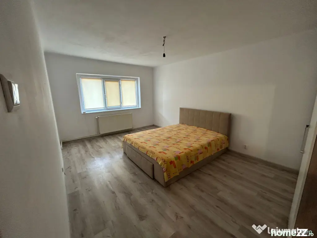 Apartament 2 cam. transformat in 3 camere, Calarasi 4, mobil