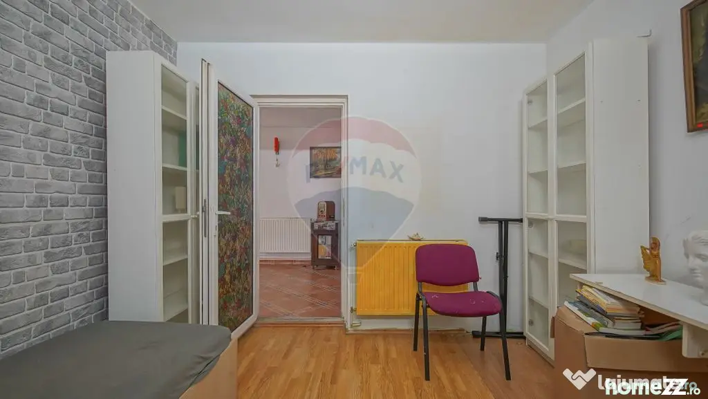 PODUL LUI GRID 13 | CASA 4 CAMERE CU DOUA BAI SI PRIVELIS... - Brasov (Brasov)