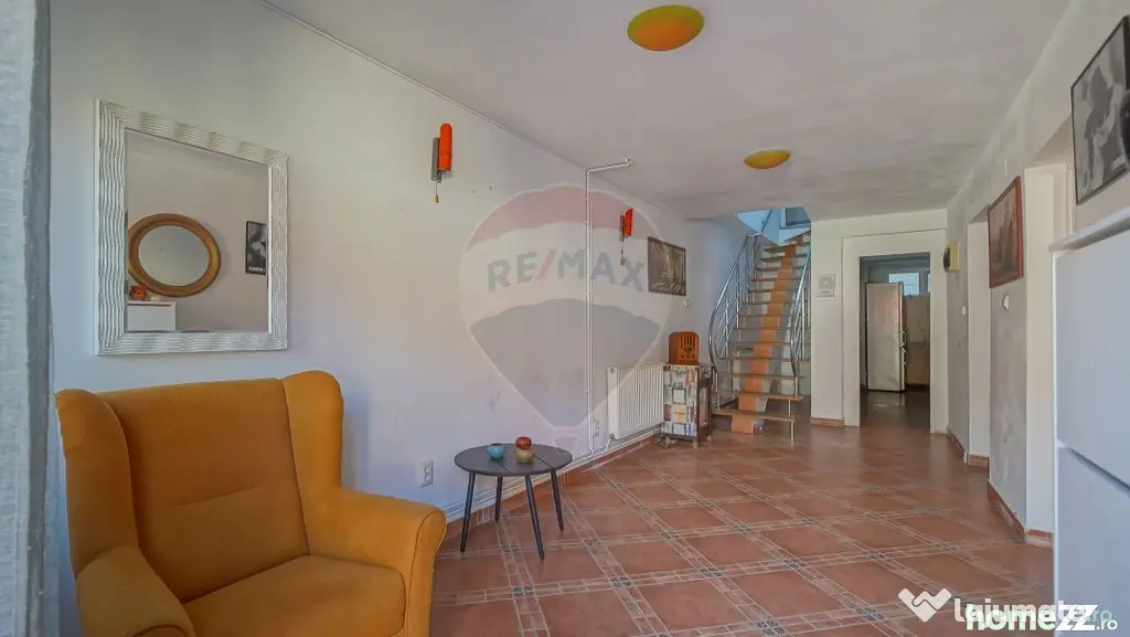 PODUL LUI GRID 13 | CASA 4 CAMERE CU DOUA BAI SI PRIVELIS...