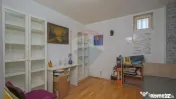 PODUL LUI GRID 13 | CASA 4 CAMERE CU DOUA BAI SI PRIVELIS... 