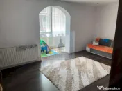 Ap 2 camere decomandat - zona Tractorul 