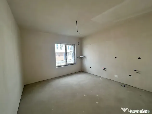 Casa tip Triplex de vanzare,Floresti - Floresti (Cluj)