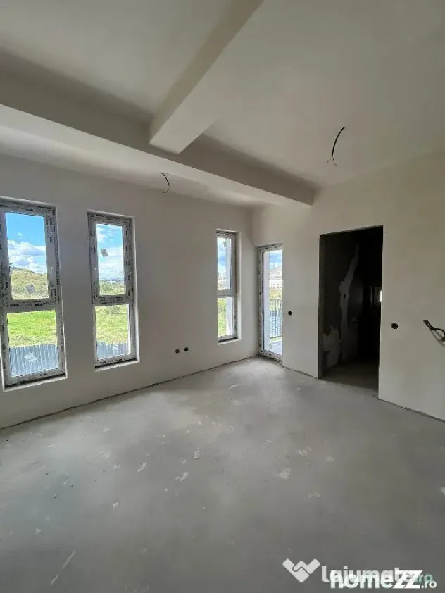 Casa tip Triplex de vanzare,Floresti - Floresti (Cluj)