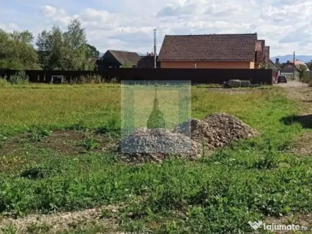 Teren intravilan, 800 mp - zona Prejmer