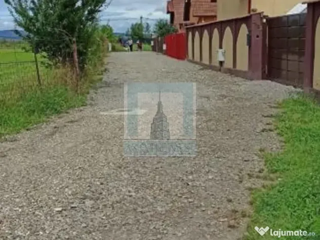 Teren intravilan, 800 mp - zona Prejmer