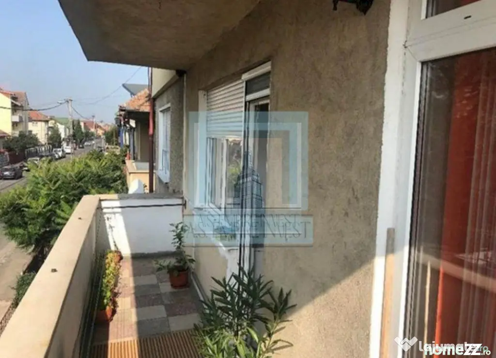 Ap 4 camere decomandat - zona Aurel Vlaicu - Brasov (Brasov)
