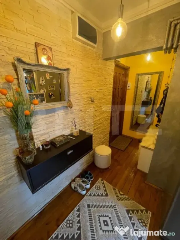 Apartament de 2 camere, etaj intermediar, 42 mp, zona Pacura