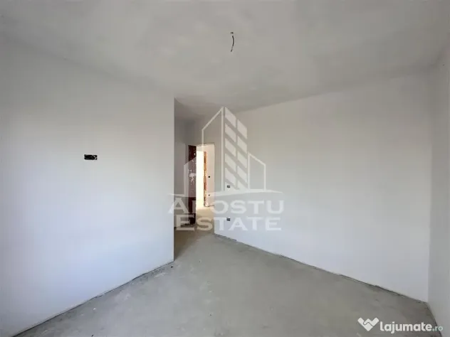 Jumatate de duplex cu 5 camere de vanzare, despartit, Dumbravita - Dumbravita (Timis)