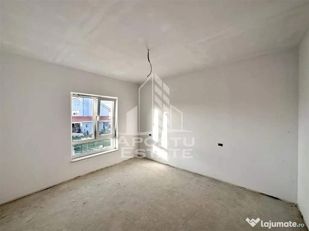 Jumatate de duplex cu 5 camere de vanzare, despartit, Dumbravita - Dumbravita (Timis)