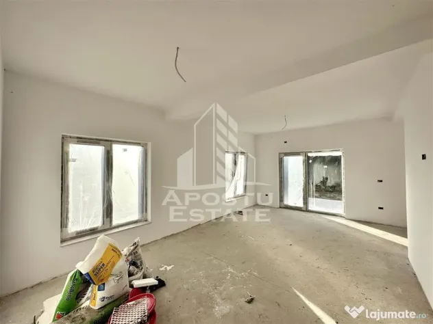 Jumatate de duplex cu 5 camere de vanzare, despartit, Dumbravita - Dumbravita (Timis)