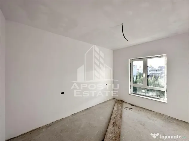 Jumatate de duplex cu 5 camere de vanzare, despartit, Dumbravita - Dumbravita (Timis)