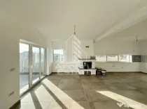 Jumatate de duplex cu 4 camere de vanzare, Becicherecu Mic