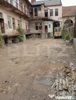 Clădire impunătoare ultracentral, 1067 mp utili, teren 611