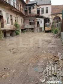Clădire impunătoare ultracentral, 1067 mp utili, teren 611