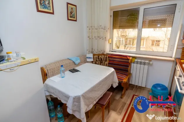 ID 3604 Apartament 3 camere - Strada VICTORIEI