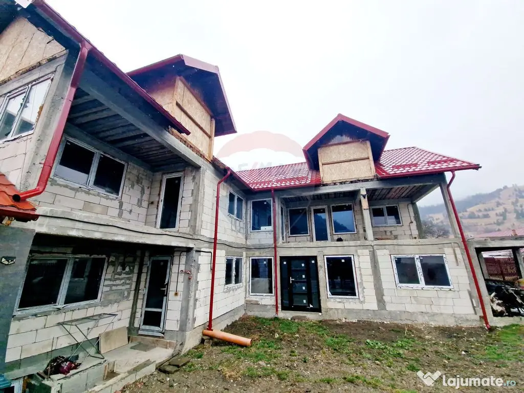 Casă / Vilă la munte