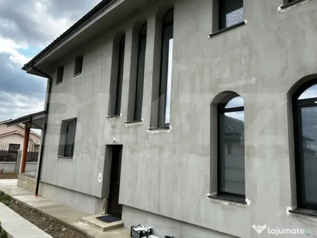 Casa noua de vanzare in Oradea, P+E si terasa de 25 mp