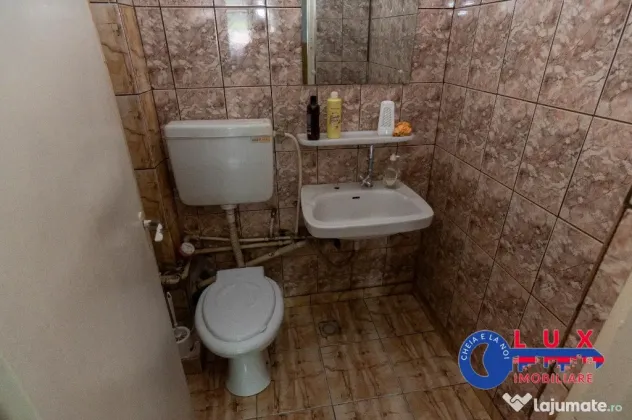 ID 8245 DE ÎNCHIRIAT - Spațiu comercial sau locativ