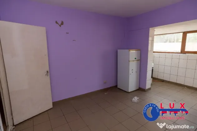 ID 8245 DE ÎNCHIRIAT - Spațiu comercial sau locativ