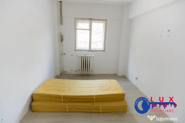 ID 8245 DE ÎNCHIRIAT - Spațiu comercial sau locativ