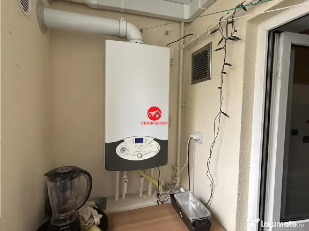 Apartament 4 camere, foarte spatios, stradal, zona Victoria