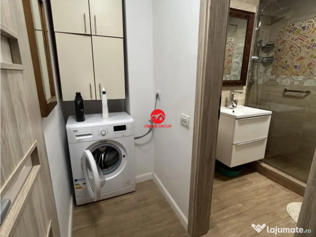 Apartament 4 camere, foarte spatios, stradal, zona Victoria