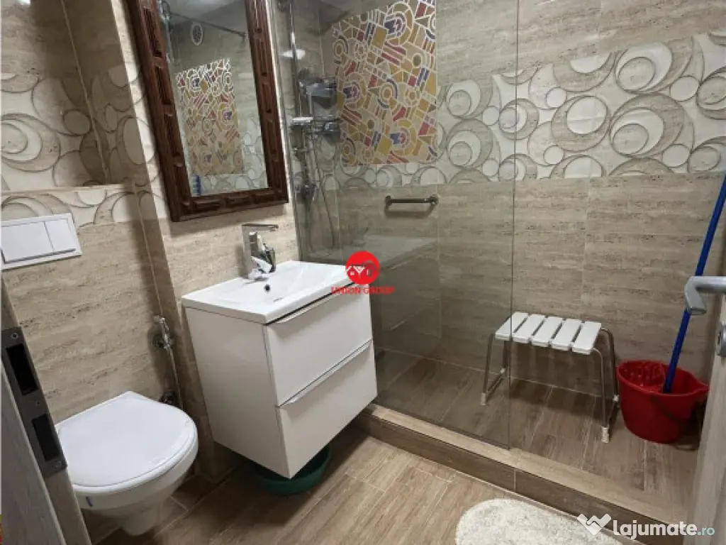 Apartament 4 camere, foarte spatios, stradal, zona Victoria