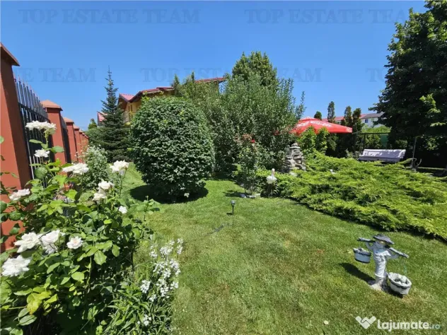 Vila lux 5 camere cu gradina superba centru Domnesti