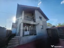 Casa individuala cu 4 camere, 160 mp utili,Sebes central