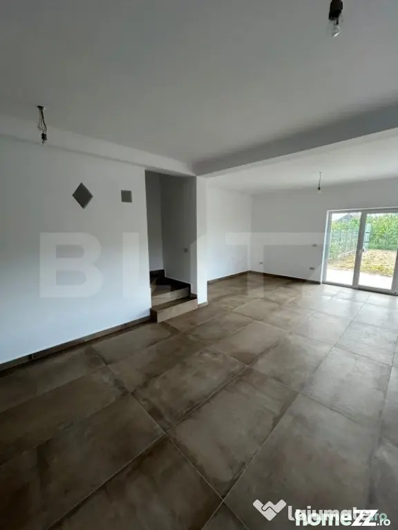 Casă duplex cu 3 dormitoare, teren 450 mp, Bechicherecul Mi - Becicherecu Mic (Timis)