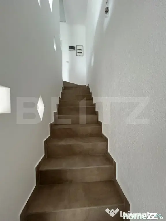 Casă duplex cu 3 dormitoare, teren 450 mp, Bechicherecul Mi - Becicherecu Mic (Timis)